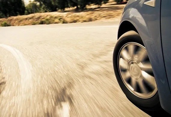 Kaki-kaki Mobil FWD Sering Rusak