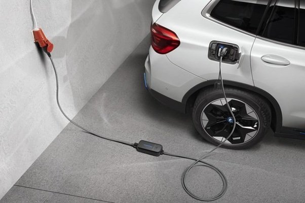 Penyebab baterai mobil hybrid drop