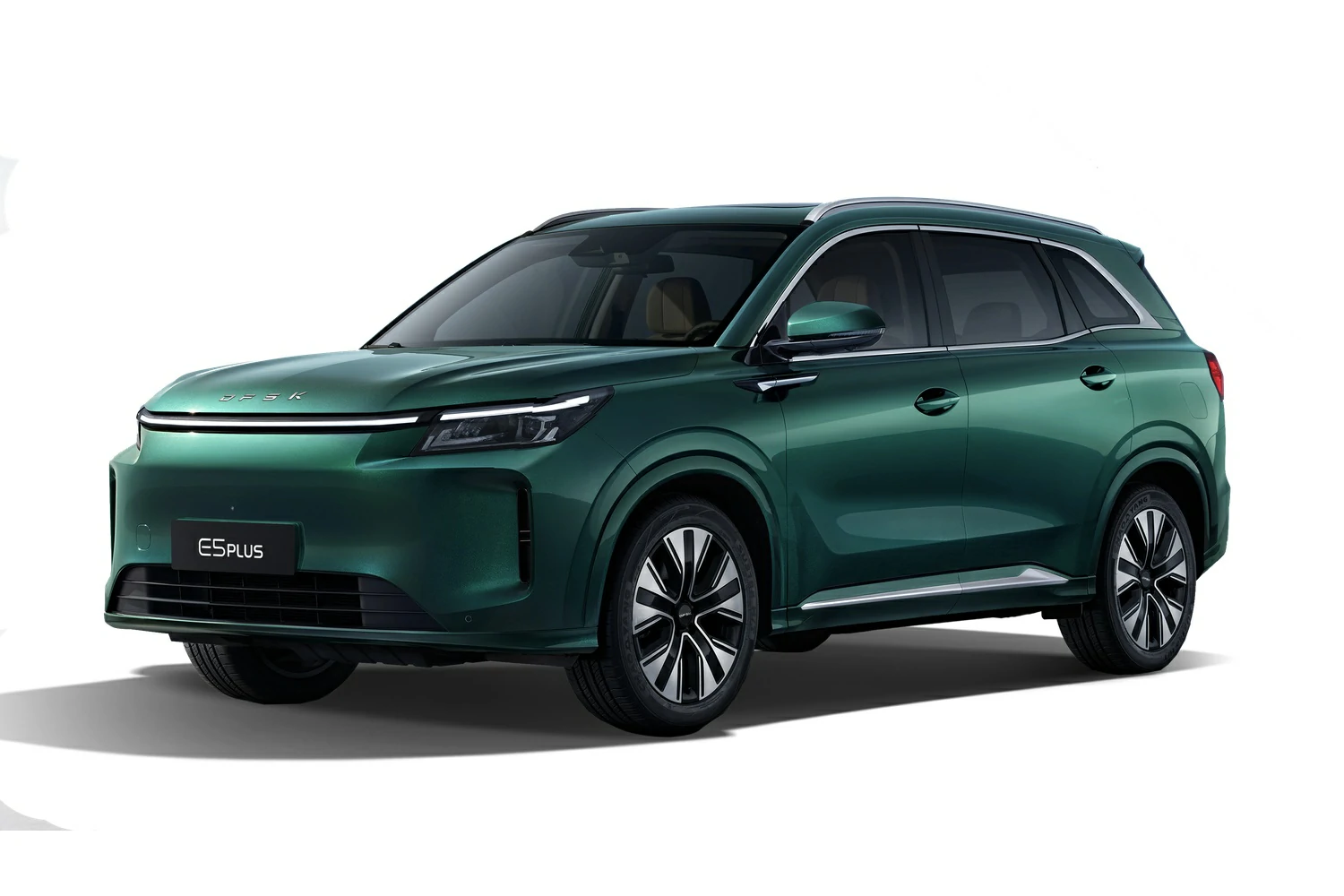 Spesifikasi DFSK E5 Plus, SUV PHEV 6-Seater dengan Jarak Tempuh 1.400 Km-otospector