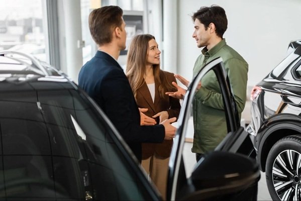 Tips cari showroom mobil bekas